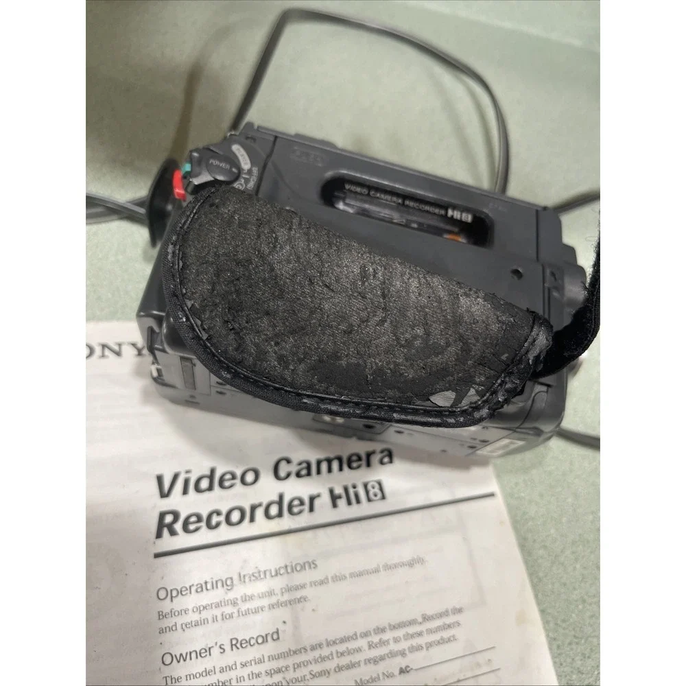 Sony Handycam Vision CCD-TRV108 Video Hi8 Camcorder 460x Digital Zoom 2002 Works